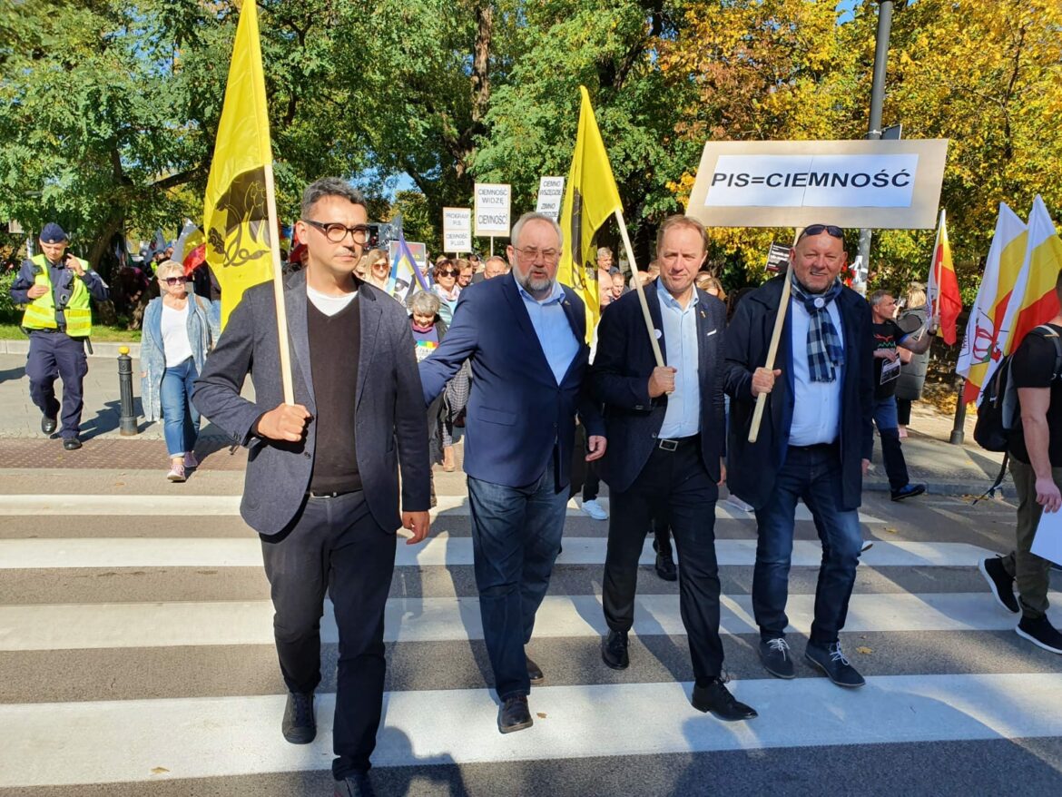 Protest samorządowców w Warszawie przeciwko cenom energii i rosnącym kosztom życia