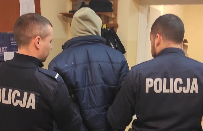 Dzierzgońscy policjanci zatrzymali 36-letniego mieszkańca powiatu sztumskiego, który przy sobie posiadał marihuanę oraz amfetaminę.